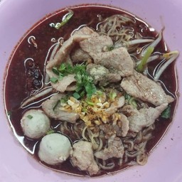 ก๋วยเตี๋ยวน้ำตก พิเศษ