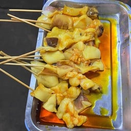 ร้านยำลูกชิ้นทอดปากซอยกันตนา กันตนา