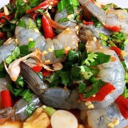 ยำกุ้งสด (ดิบ)