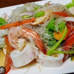 ส้มตำเกินร้อย ด้านข้าง 7 eleven ไกล้กับ รพ.ศิครินทร์