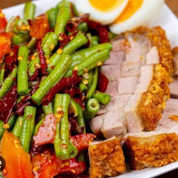 ตำถั่วหมูกรอบ