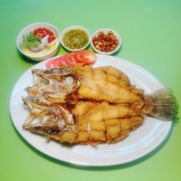 ปลากระพงทอดน้ำปลา