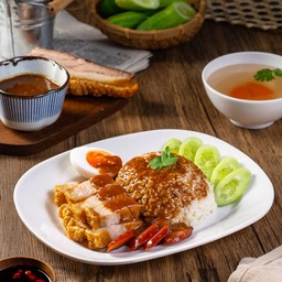 ข้าวหมูกรอบ ล้วน