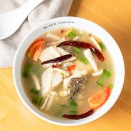 ต้มยำปลากระพงน้ำใส