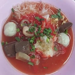 ก๋วยเตี๋ยวต้มยำ by แม่พีชพอร์ช