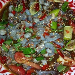 ยำนัวกุ้งสด