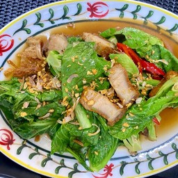 ผัดแขนงหมูกรอบ (กับข้าว)