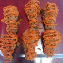 ไร้กระดูกซอสพิซซ่าชีส