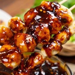 ร้าน ลูกชิ้นทอดหน้าบ้าน