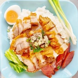 ข้าวหมูกรอบ