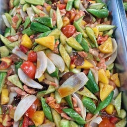 ผัดเปรี้ยวหวาน