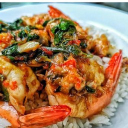 กระเพรากุ้ง