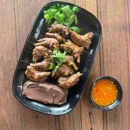 ร้านคุณนายก๋วยเตี๋ยวไก่มะระ ขนมจีนบุฟเฟ่ต์ ถนนข้าวหลามทางลงบางแสน