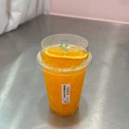 น้ำส้มสด