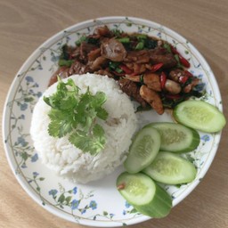 ผัดกะเพราไก่