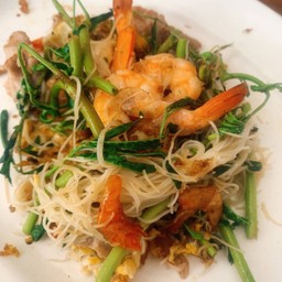 ผัดหมี่กระเฉด