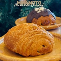 Pain Au Chocolate  เพนอู ช็อกโกแลต