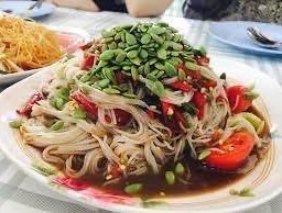 ตำขนมจีน + ตำข้าวโพดไข่เค็ม