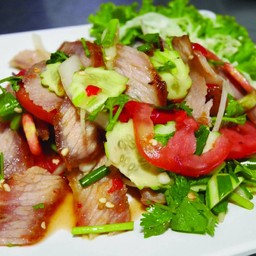 ยำนัวคอหมู