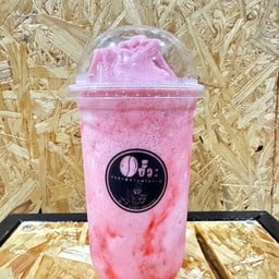 สตอรเบอรี่นมสดปั่น