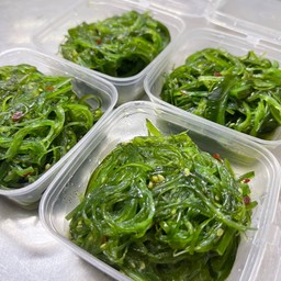 ยำสาหร่าย 4 ถ้วย