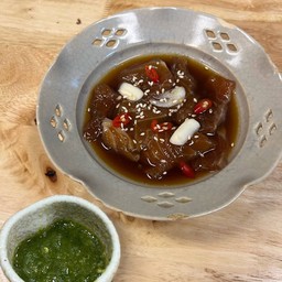 SOLO ละเมอม่อน (แซลมอนดอง + น้ำจิ้มซีฟู๊ด)