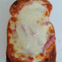 อิ่มอร่อย บางพระ อาหารตามสั่งและอาหารทานเล่น บางพระ