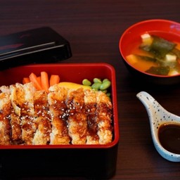 ข้าวหน้าไก่ทอดเทอริยากิ + มิโสะ