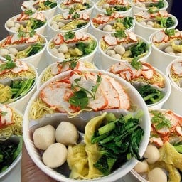 ริสกีบะหมี่เกีี๊ยว @ตลาดมีนบุรี