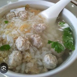 ข้าวต้มหมูสับ