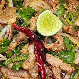 น้ำตกหมู