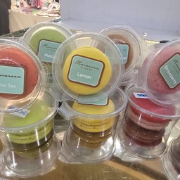 มาการอง