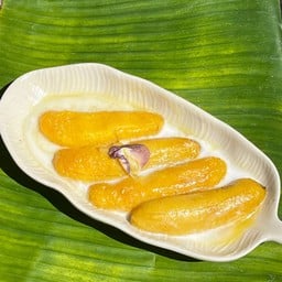 กล้วยไข่เชื่อมราดน้ำกะทิ