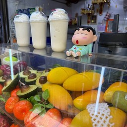 มะพร้าว + นมสด + คาราเมลปั่น