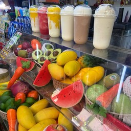 กล้วยหอม + โอวัลติน + โอลิโอนมสดปั่น