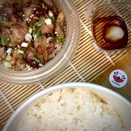 ข้าวหน้าหมูย่างราดซอสบอนซึ