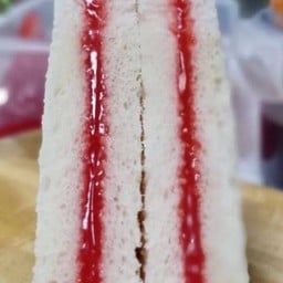 แซนวิซแยมสตอเบอรี่