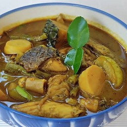 แกงไตปลาปลาทูนึ่ง