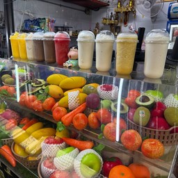 กล้วยหอม + โกโก้ + โอริโอลส์ + นมสดปั่น