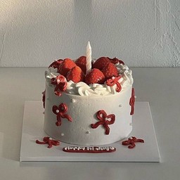 9.เค้กผลไม้นอกสด สตอเบอรี่