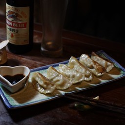 เกี๊ยวซ่า 6 ชิ้น