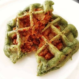 Leanlife วาฟเฟิลไส้แป้งใบเตย ไก่หยองพิซซ่า