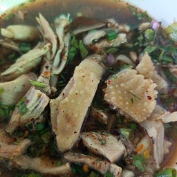 ยำไก่ฉีก ใส่มะแขว่น(เชียงราย)