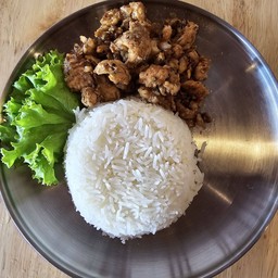 ข้าวไก่ทอดกระเทียม