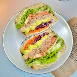 แซนวิชทูน่า+อะโวคาโด