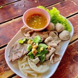 ลวกจิ้มเนื้อ