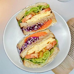 แซนวิชทูน่า + ไข่