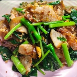 ผัดซีอิ๊วเส้นใหญ่พิเศษ