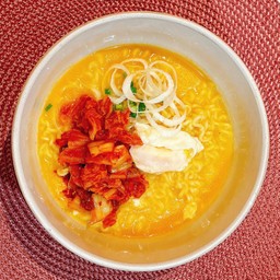 รามยอนกิมจิ 김치 라면 Kimchi with Korean Noddles