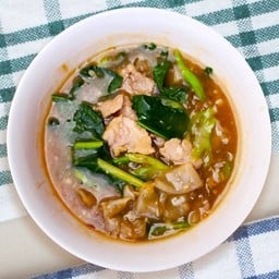 เส้นหมี่ราดหน้า